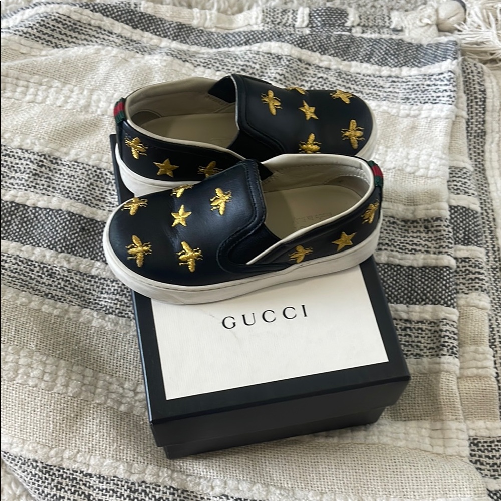 Gucci Kids Black and Gold Star Slip-On Shoes